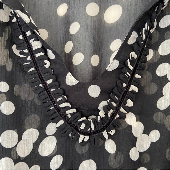 MARGARET M BLACK/WHITE POLKA DOT BLOUSE W/RUFFLE NECKLINE, SHIRRED WAIST, SM - Picture 3 of 9